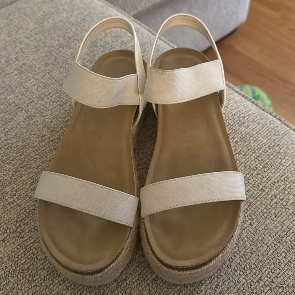 Comfy platform sandal